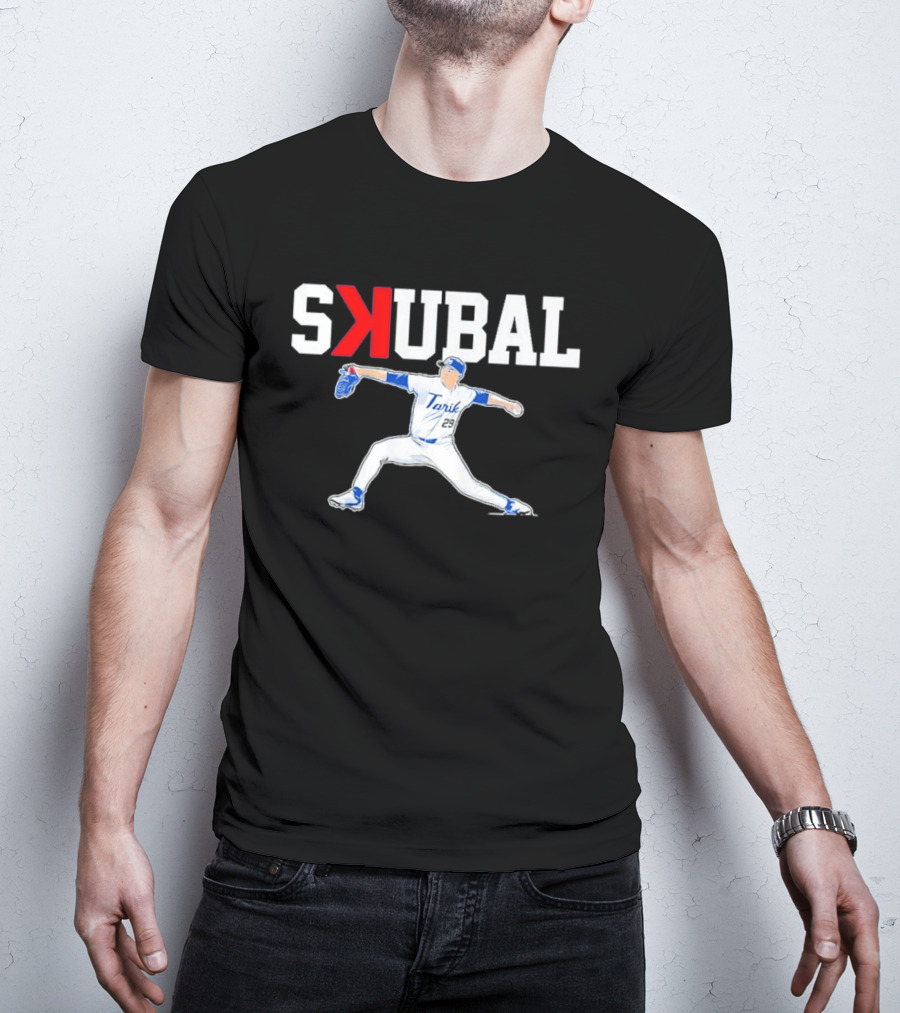 Tarik Skubal Pitching Pose Los Angeles Dodgers T-Shirt