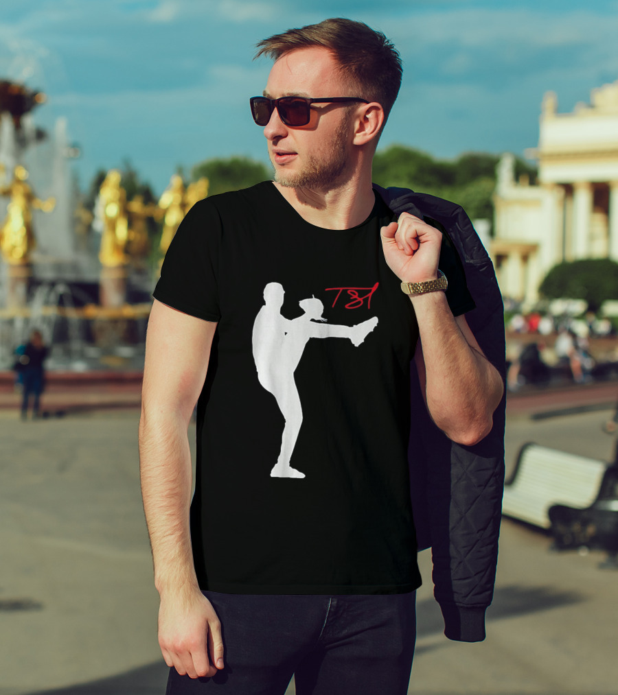 T61 Tarik Skubal Pitching Pose Los Angeles T-Shirt