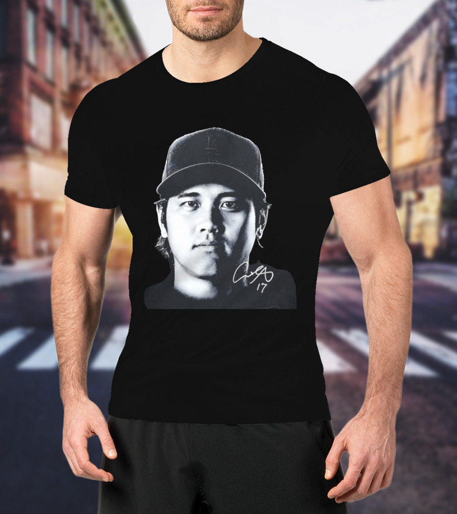 Shohei Ohtani LA Dodgers Cap Signature 17 T-Shirt