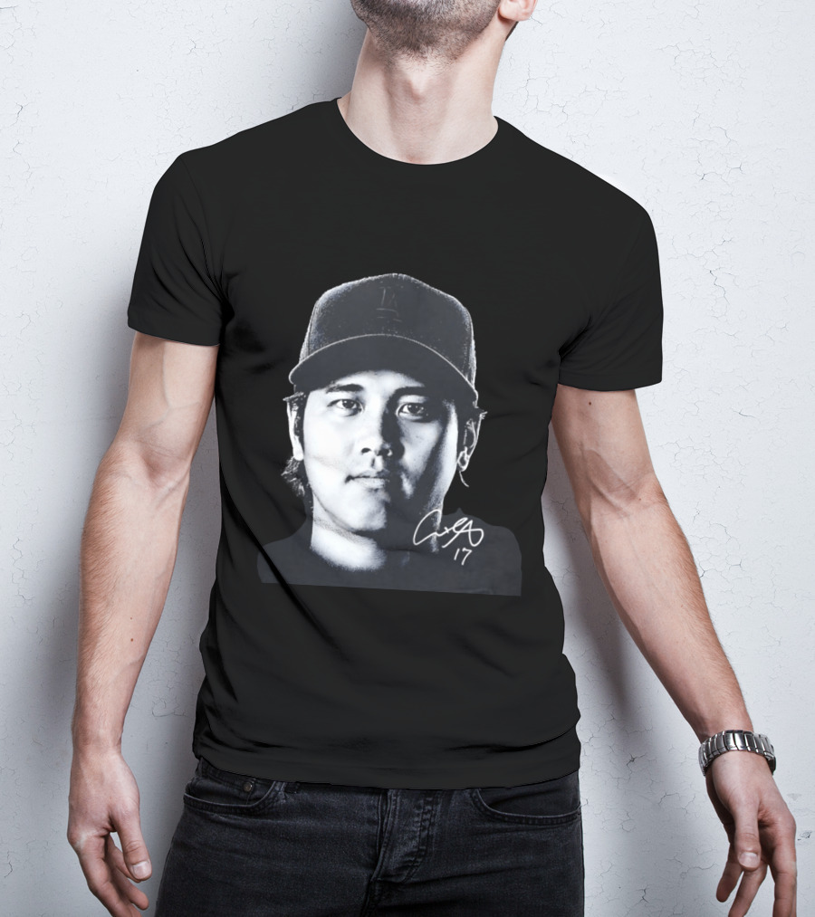 Shohei Ohtani LA Dodgers Cap Signature 17 T-Shirt
