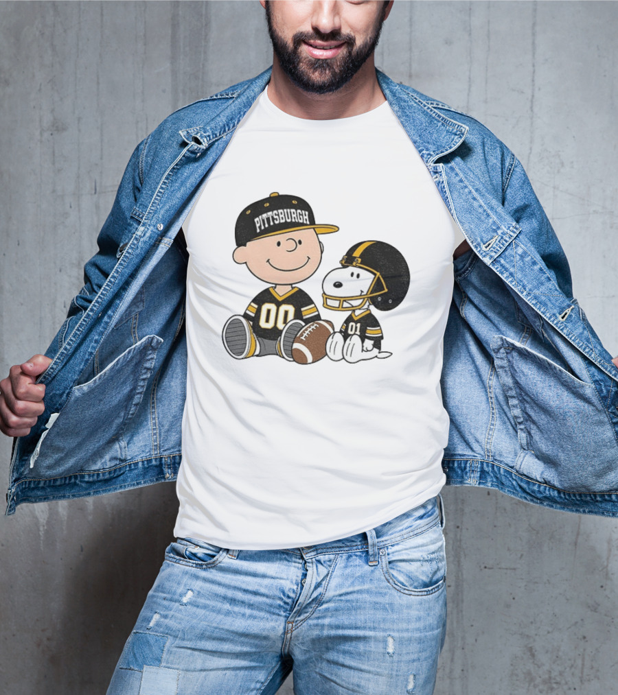 Pittsburgh Football Charlie Brown Snoopy Pigskin Player T-Shirt