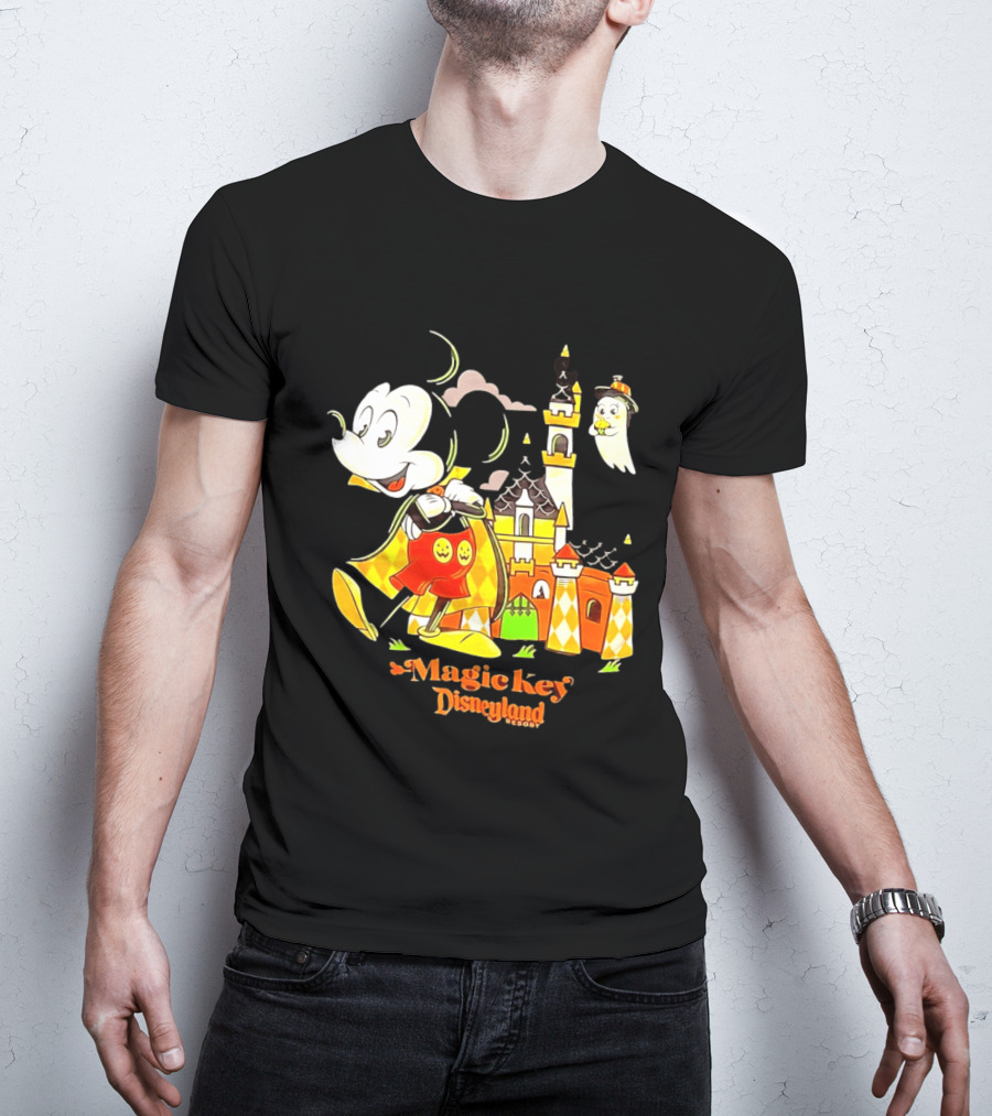 Mickey Mouse Magic Key Disneyland Resort Halloween Castle Ghost T-Shirt