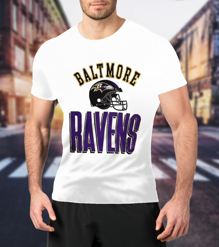 Baltimore Ravens Everyone Es Women's Sports Ravens Helmet T-Shirt