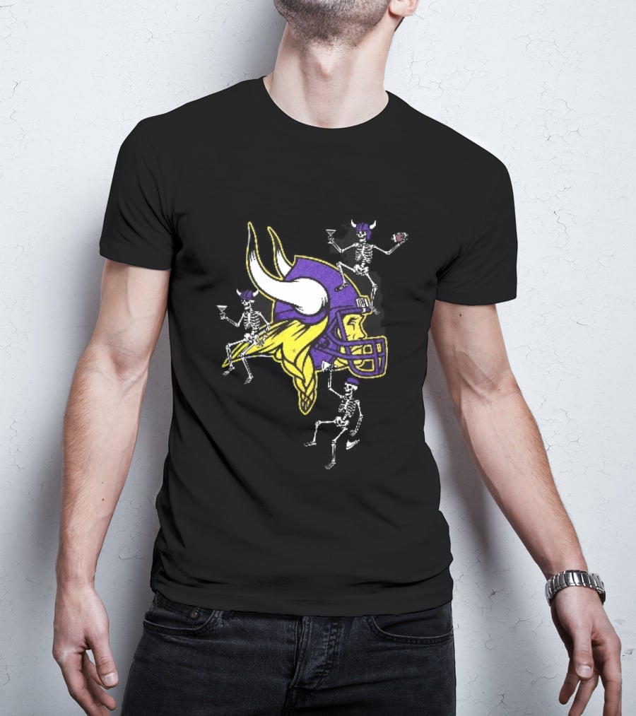 Minnesota Vikings Skeletons Cocktails Football Distressed Axe T-Shirt