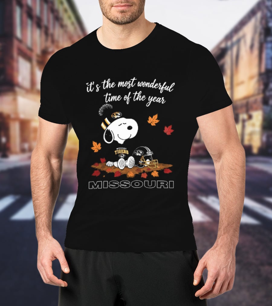Missouri Snoopy Tigers Most Wonderful Time Of The Year NCAA Football Fall Leaves T-Shirt