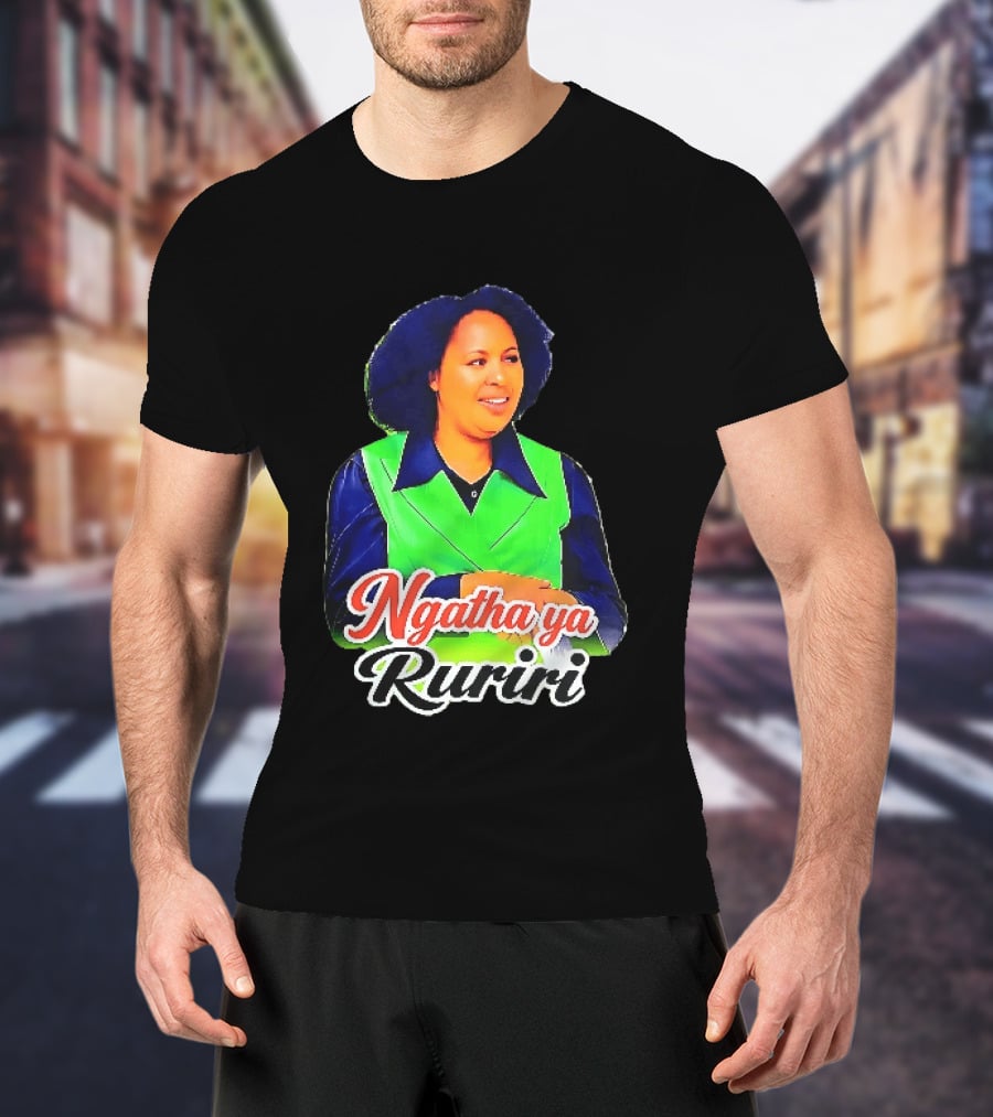 Ngatha Ya Ruriri Afro Woman In Green And Blue Outfit T-Shirt