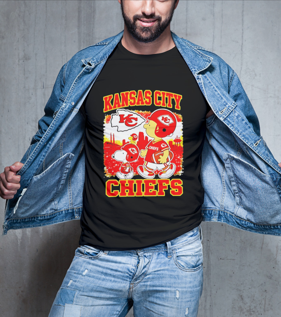 Kansas City Chiefs Snoopy Woodstock Skyline Football 2026 T-Shirt