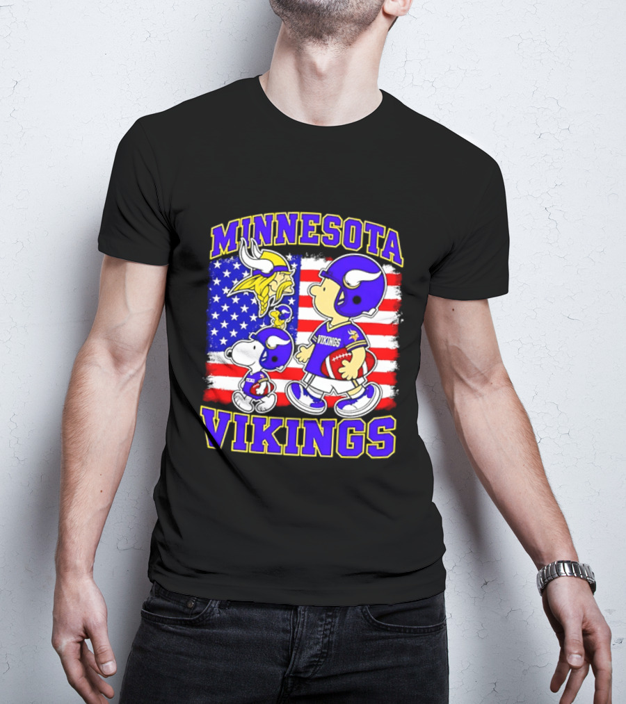 Minnesota Vikings Snoopy Woodstock American Flag Football 2026 T-Shirt