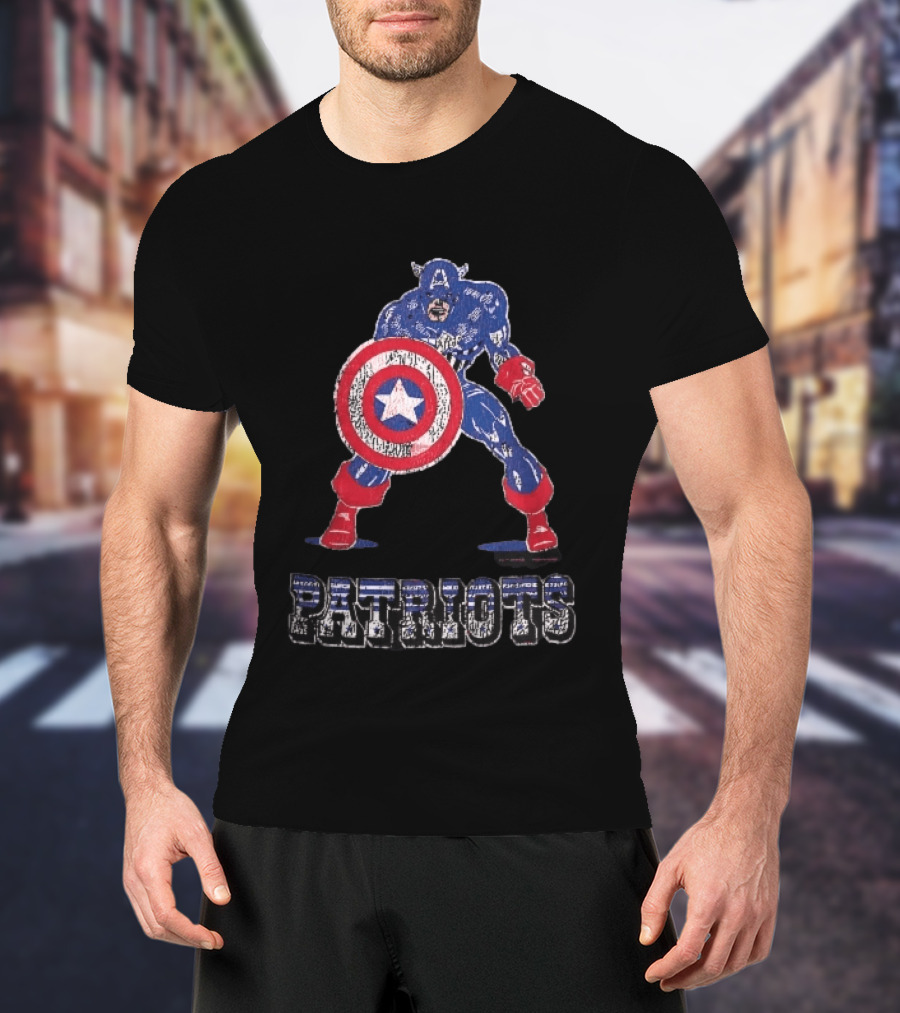 Patriots Captain America Shield Distressed Look T-Shirt