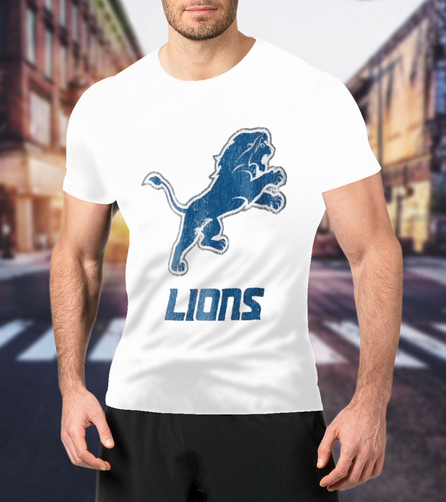 Detroit Lions Distressed Blue Leaping Lion Vintage Team Spirit T-Shirt
