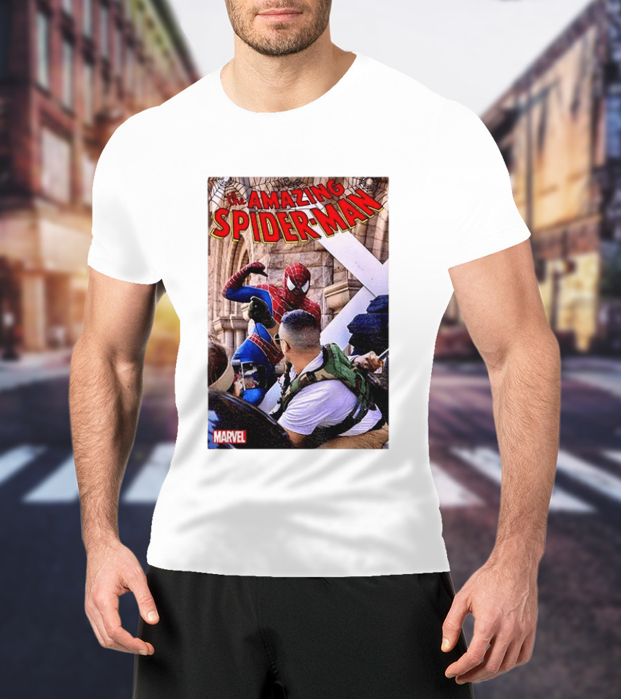 The Amazing Spider Man Marvel Comic Scene T-Shirt