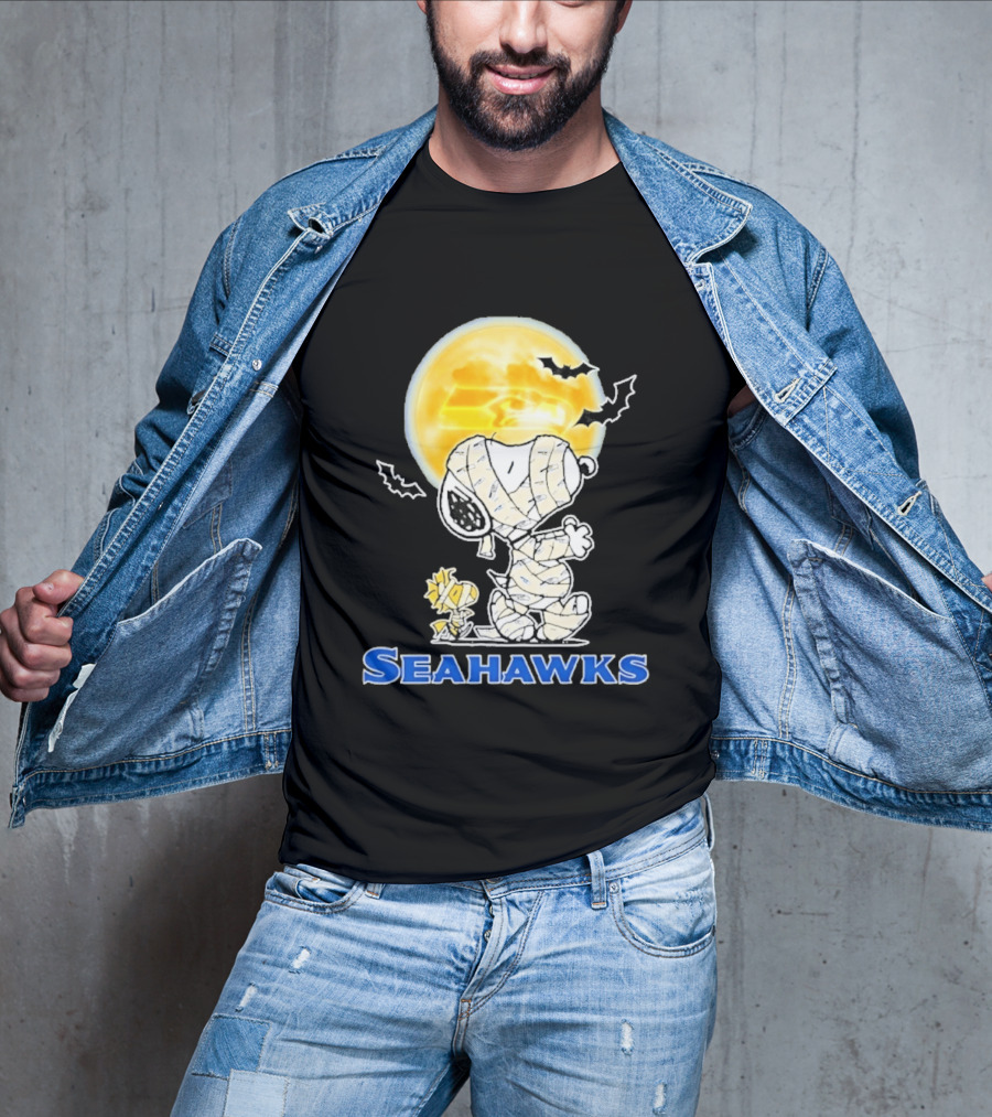 Seattle Seahawks Snoopy Mummy Halloween Moon T-Shirt