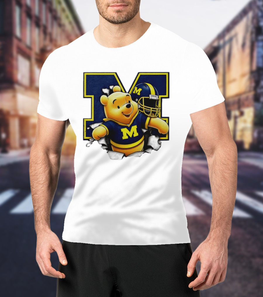Winnie The Pooh Michigan Wolverines Football M Helmet T-Shirt