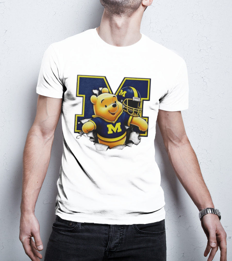 Winnie The Pooh Michigan Wolverines Football M Helmet T-Shirt