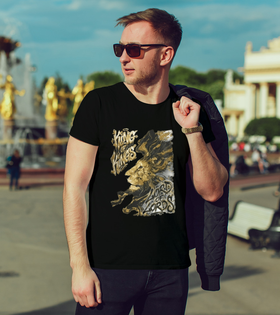 King Of Kings Lord Of Lords Golden Lion Swirling Mane T-Shirt