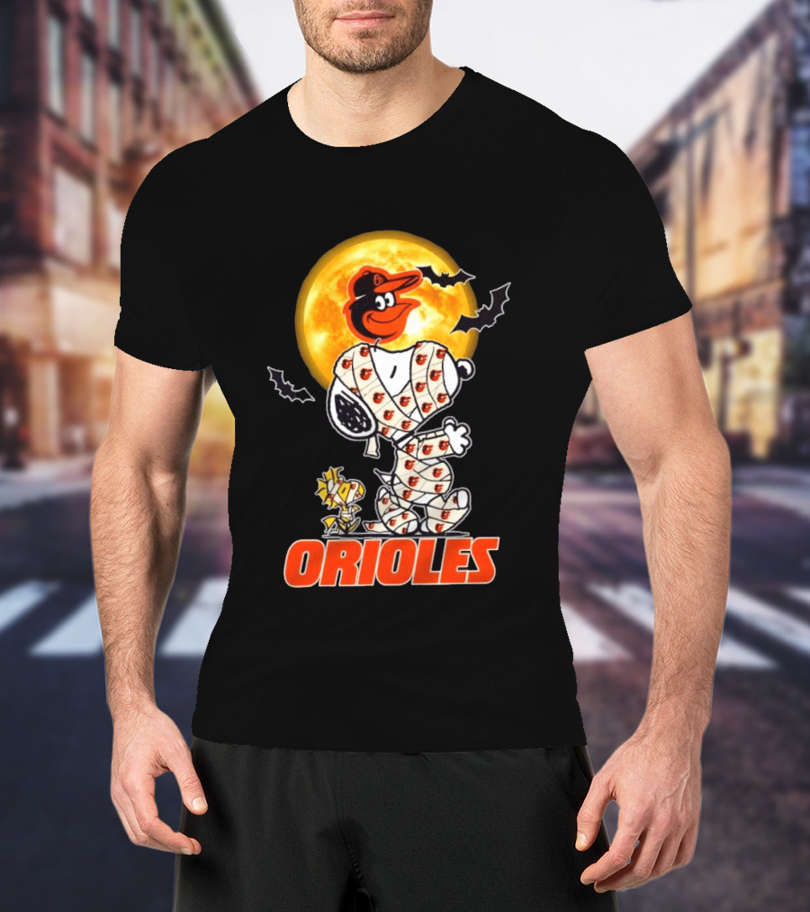 Baltimore Orioles Halloween Snoopy Woodstock Mummy Cosplay Moon Bats T-Shirt