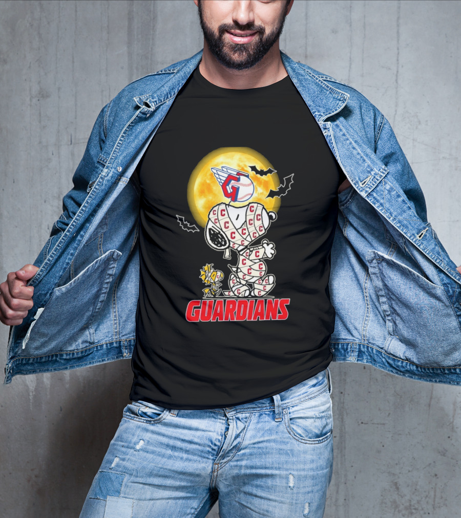 Cleveland Guardians Snoopy Woodstock Mummy Halloween Moon T-Shirt