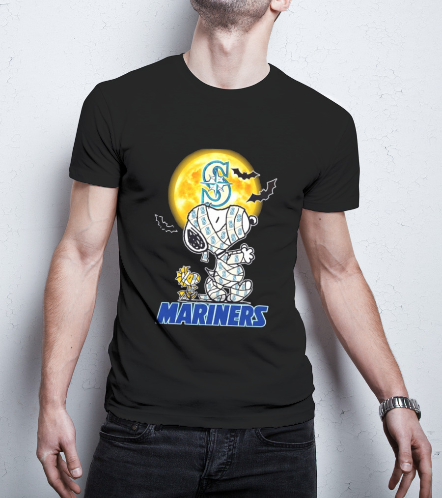 Seattle Mariners Snoopy Woodstock Halloween Mummy Cosplay Full Moon Bats T-Shirt