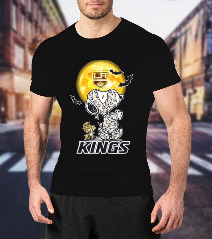 Los Angeles Kings Snoopy Woodstock Mummy Halloween Moon T-Shirt