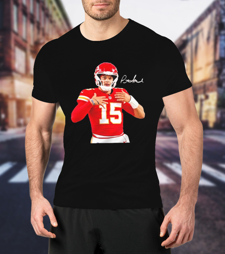 Patrick Mahomes Kansas City Chiefs Number 15 Autograph NFL Quarterback T-Shirt
