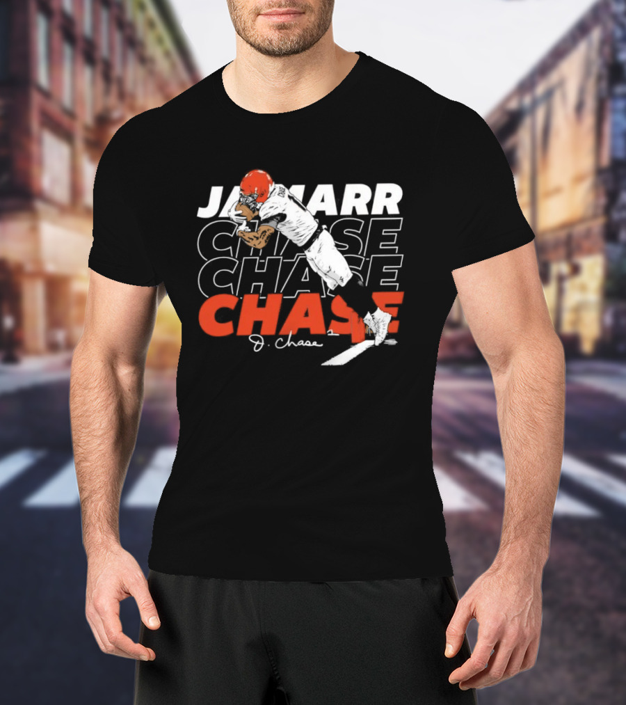 Ja'Marr Chase Cincinnati Bengals Toe Tap Catch Football J. Chase T-Shirt