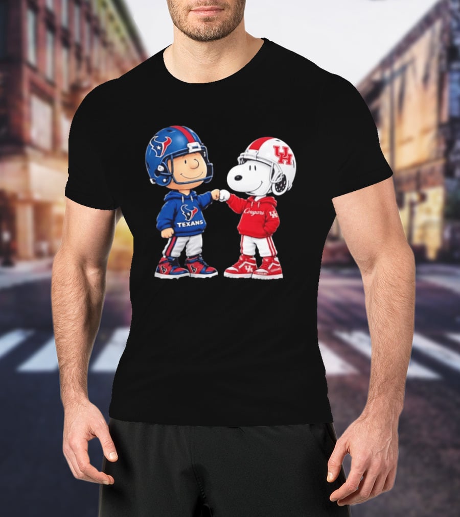 Peanuts Snoopy And Charlie Brown Houston Texans Vs Houston Cougars Fan Gear T-Shirt