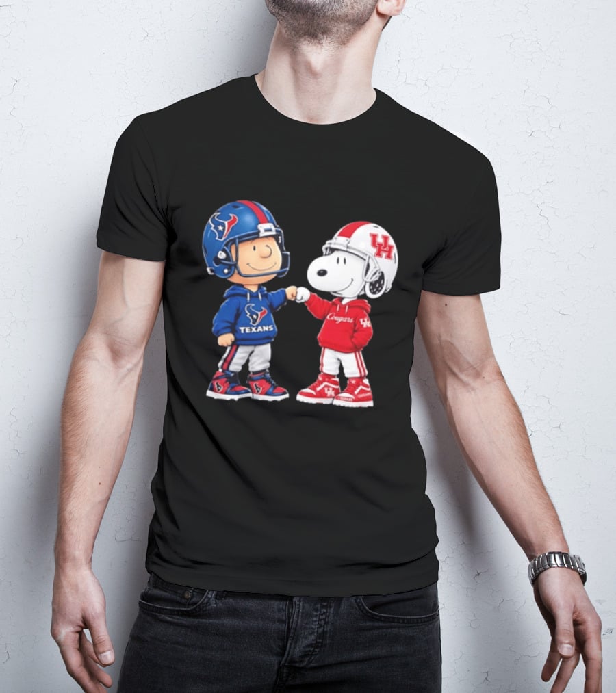 Peanuts Snoopy And Charlie Brown Houston Texans Vs Houston Cougars Fan Gear T-Shirt