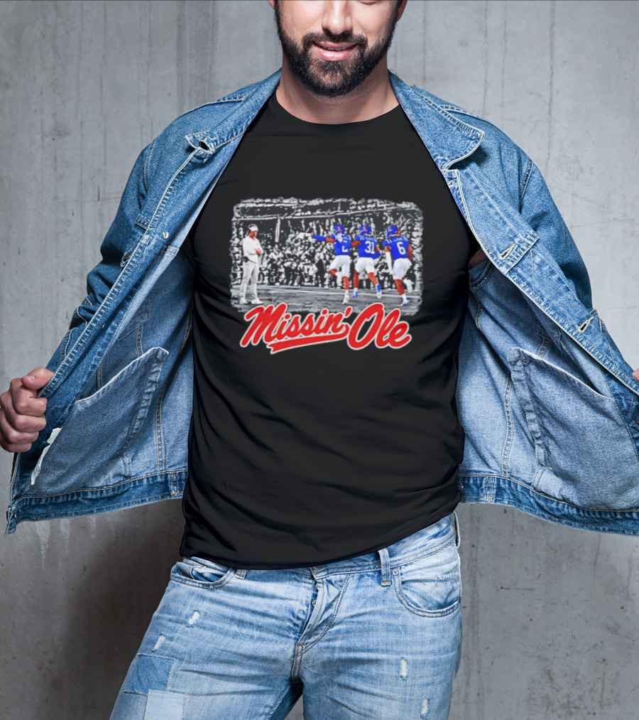 Missin' Ole Mississippi Football Scene With Players And Coach T-Shirt