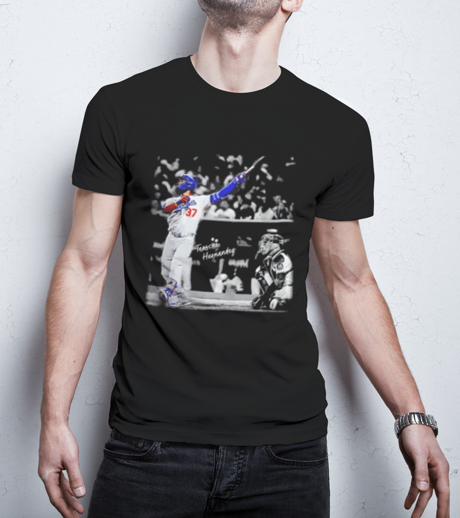 Los Angeles Dodgers Teoscar Hernandez Baseball Player Number 37 Swinging Pose T-Shirt