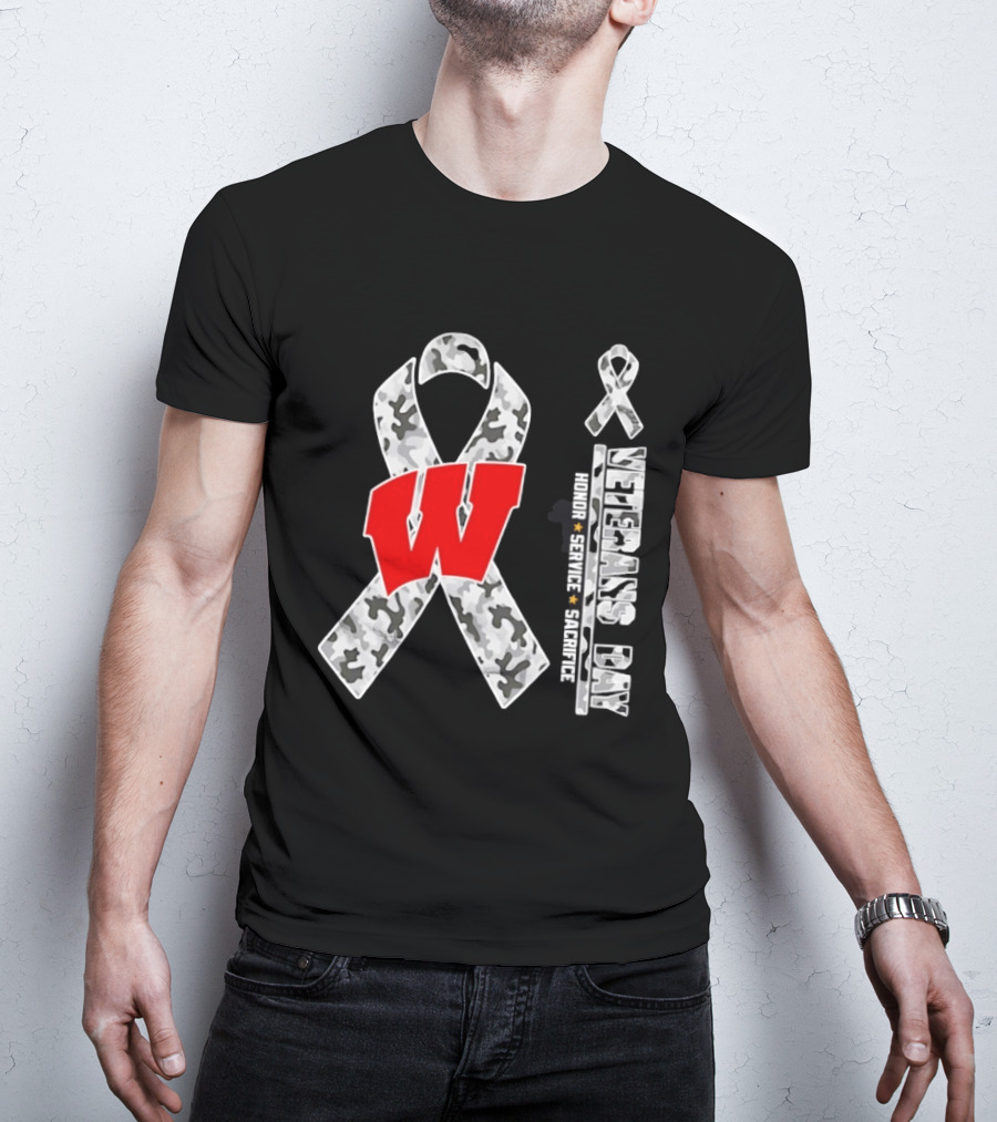 Wisconsin Badgers 2026 Veterans Day Camouflage Ribbon Honor Service Sacrifice T-Shirt