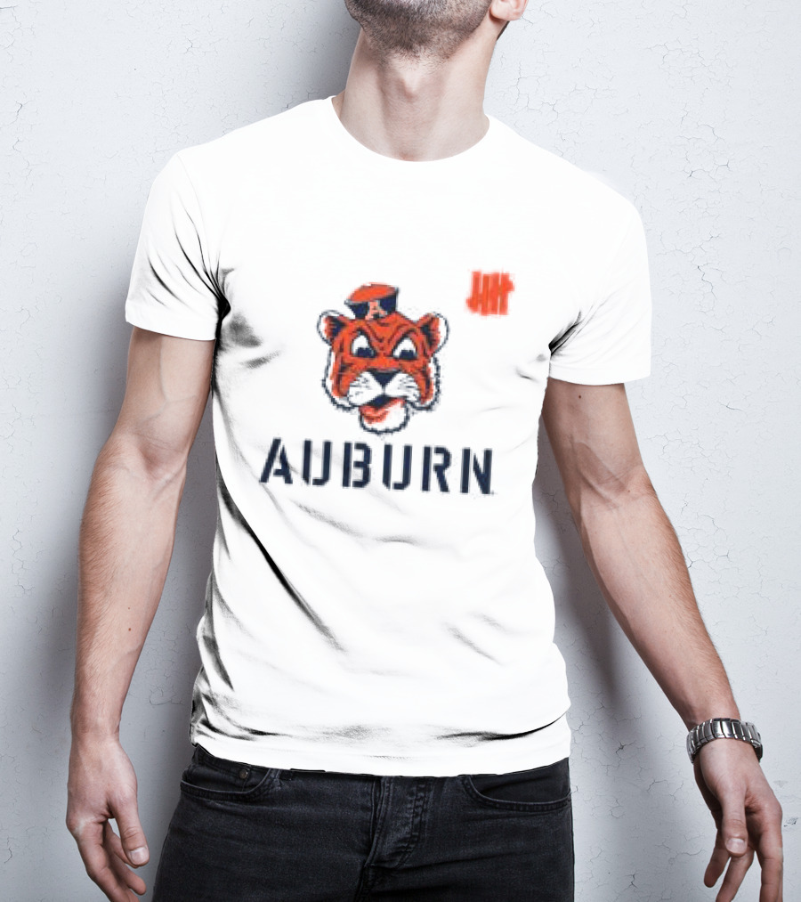 Undefeated Auburn Tiger Emblem With Retro Cap T-Shirt