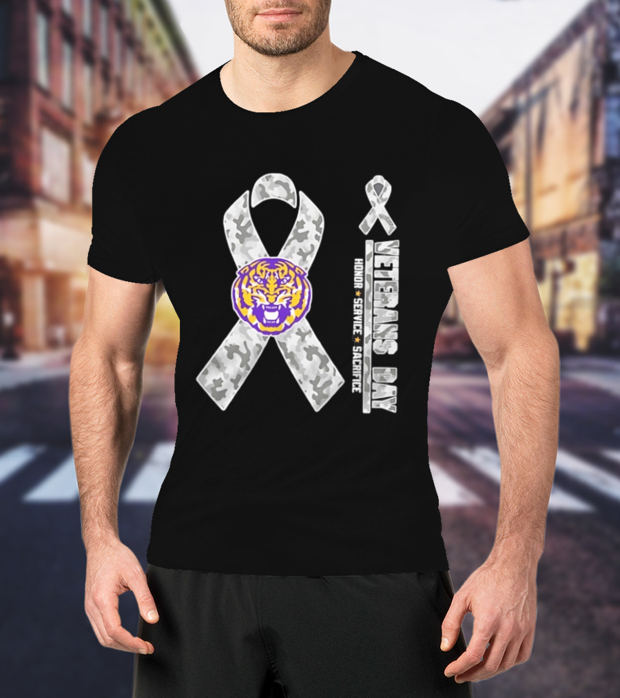 LSU Tigers Veterans Day 2026 Camouflage Ribbon Honor Service Sacrifice T-Shirt