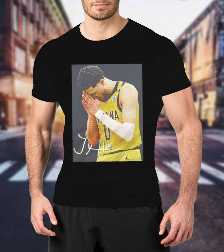Tyrese Haliburton Indiana Pacers Praying NBA 0 JH Signature T-Shirt