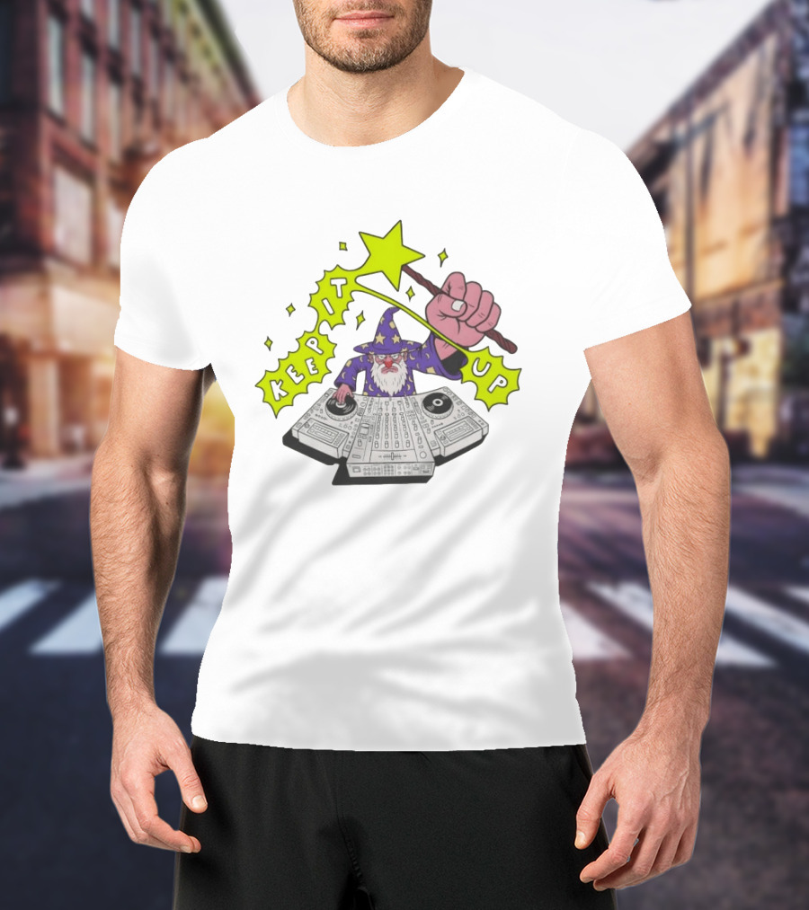 Wizard DJ Keep It Up Music Producer DJing Magic Spell Turntable Controller T-Shirt