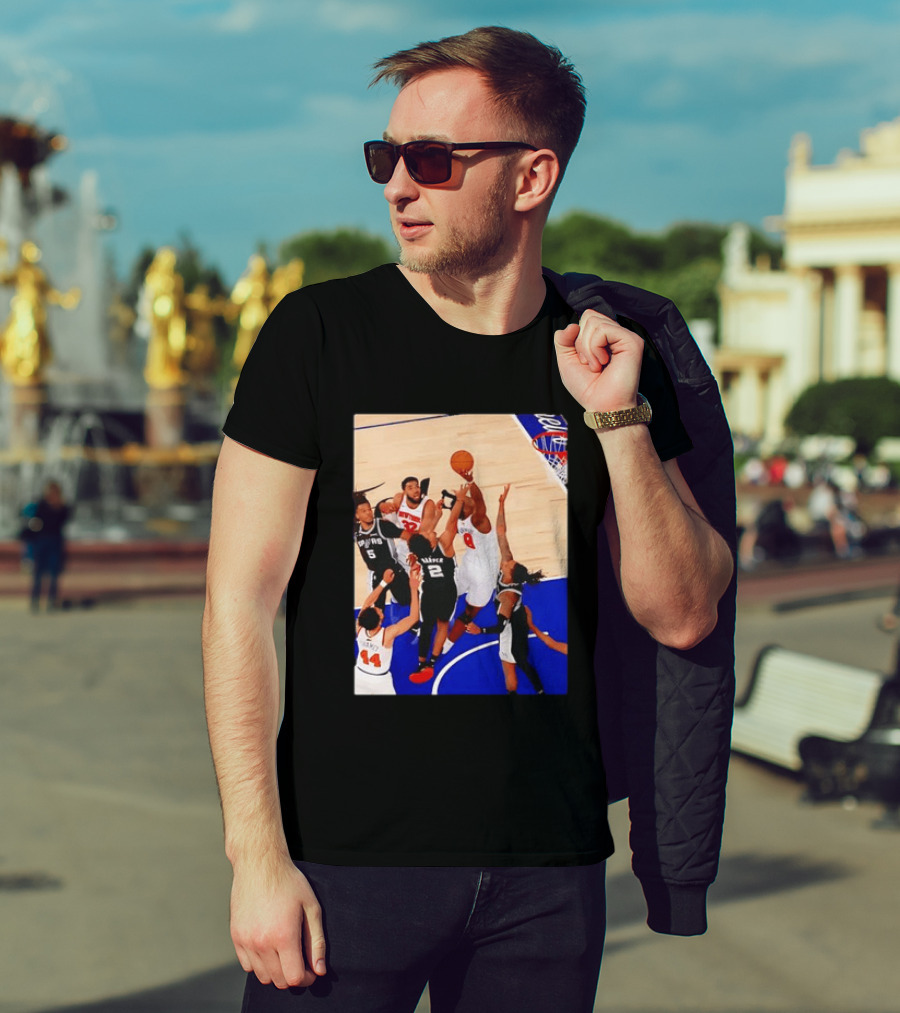 The Putback With OG Knicks Dunking Against Spurs T-Shirt