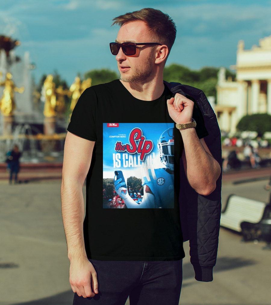 Ole Miss Rebels The Sip Is Calling Kamieon Compton Nero T-Shirt