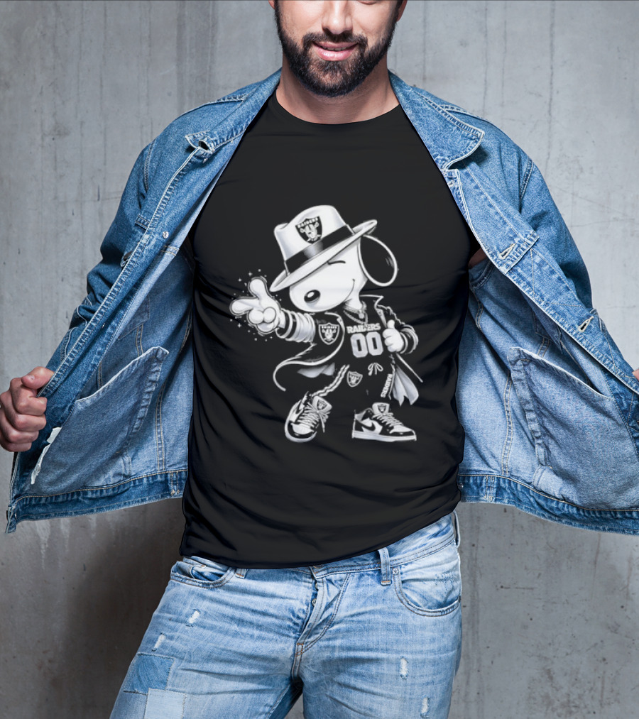 Snoopy X Las Vegas Raiders 00 Football Character With Team Symbol In White T-Shirt