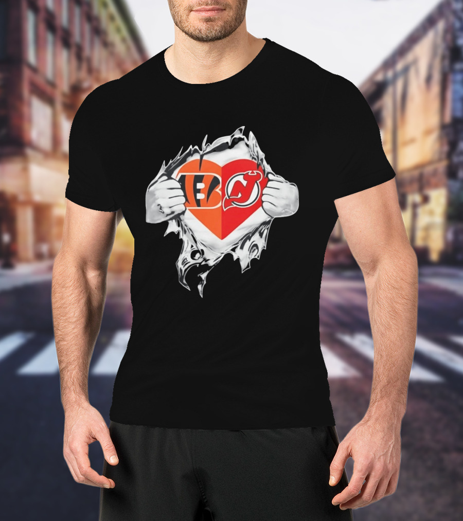 Bengals Devils Tattered Heart Shape Fan T-Shirt