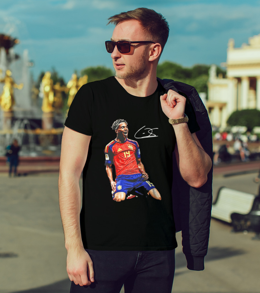 19 Lamine Yamal Spain National Football Team Soccer Jersey Celebration T-Shirt