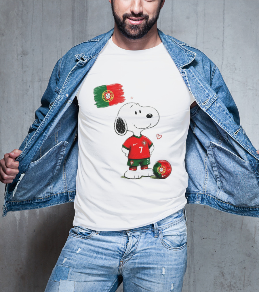 Cristiano Ronaldo Snoopy Portugal Football Number 7 Nike T-Shirt