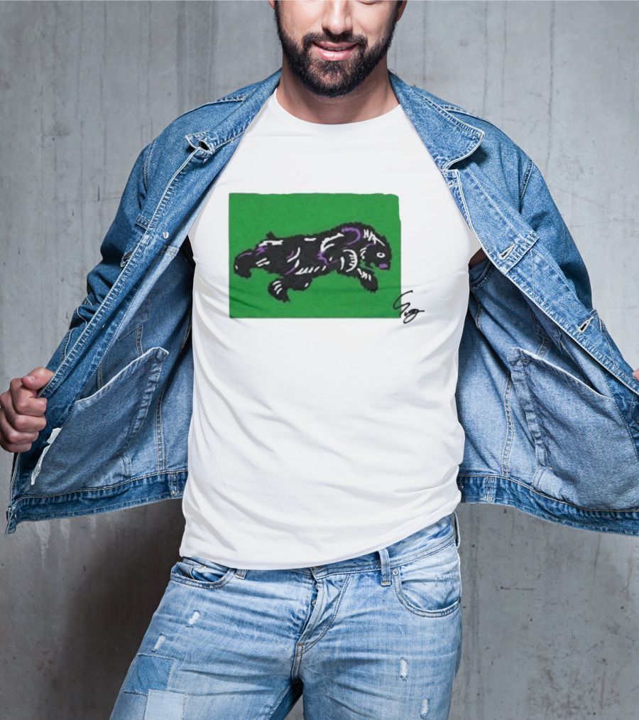 Mako Komuro 2026 Black And Purple Bear On Green T-Shirt