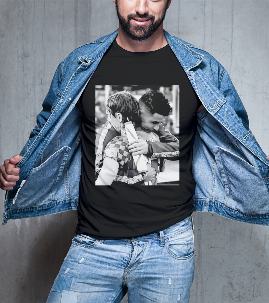 Football Unites The World Luka Modrić Cristiano Ronaldo Hug Memorial T-Shirt