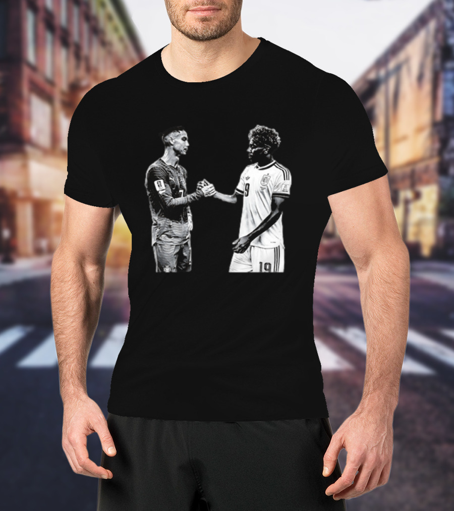 Cristiano Ronaldo Lamine Yamal Final Matchup Moment T-Shirt