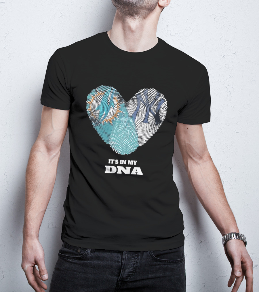 New York Yankees Statue Of Liberty It's In My DNA T-Shirt