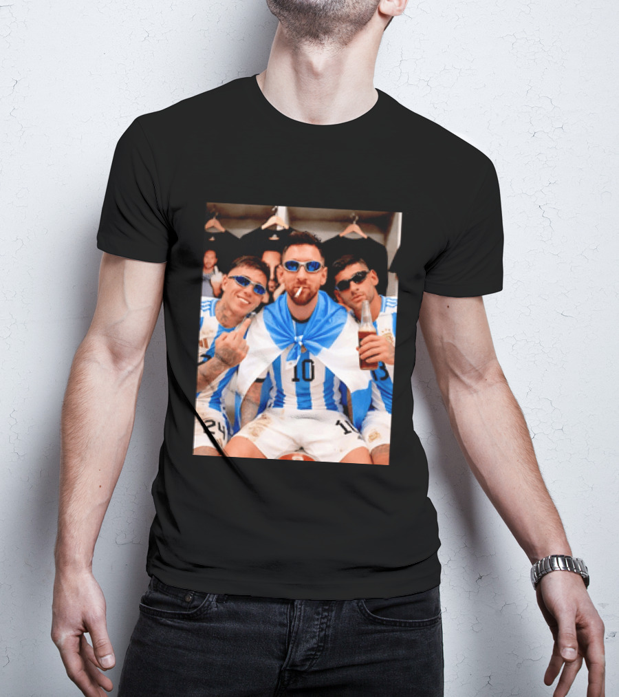 Argentina National Team Lionel Messi Enzo Fernandez Cristian Romero Celebration T-Shirt