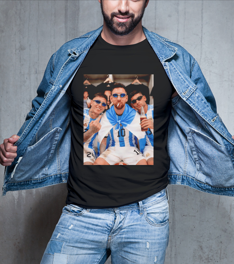 Argentina National Team Lionel Messi Enzo Fernandez Cristian Romero Celebration T-Shirt