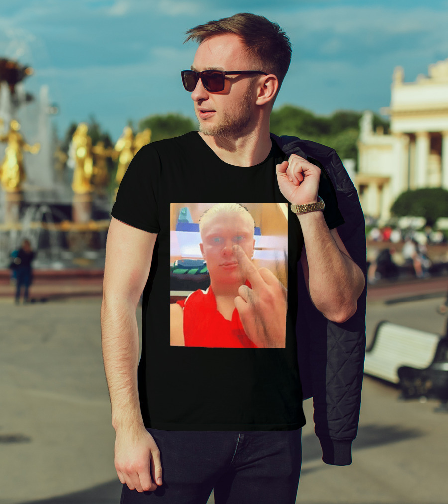 Norway Erling Haaland Middle Finger Selfie T-Shirt
