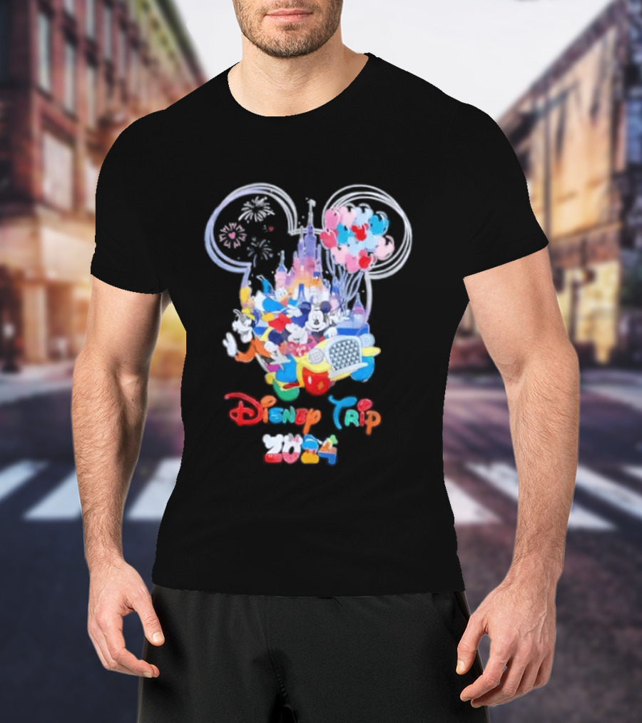 Disney Trip 2024 Mickey Mouse Donald Duck Goofy Minnie Castle Fireworks T-Shirt