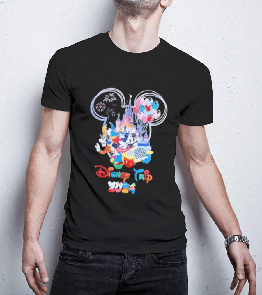 Disney Trip 2024 Mickey Mouse Donald Duck Goofy Minnie Castle Fireworks T-Shirt