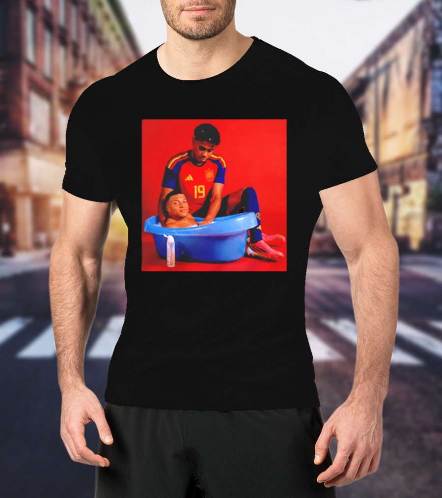 Kylian Mbappe Lamine Yamal Spain Soccer Bath Comedy Scene T-Shirt